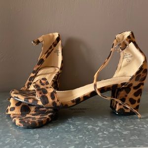 Bella Marie Cheetah print ankle strap 2” heel